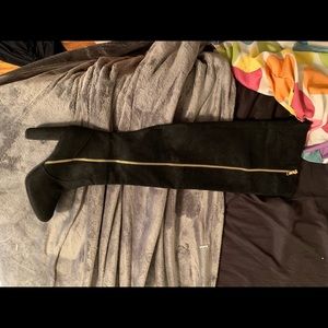 Knee high boot heels